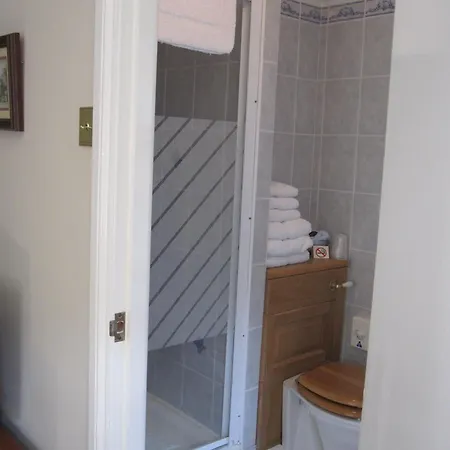Clayhill House Bed & Breakfast-3